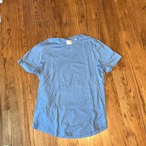 Cuts Clothing curve Crew Hem Men’s Large Shirt Blue